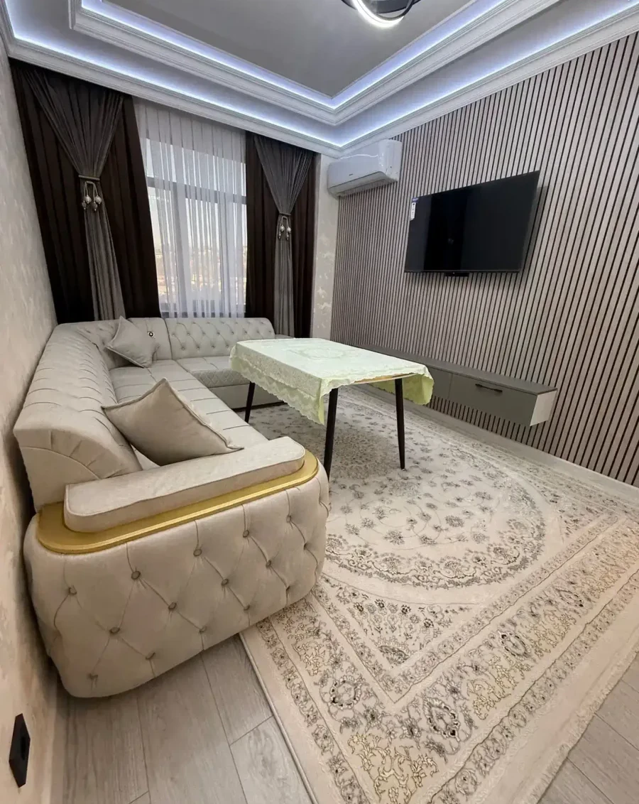 2-комн. квартира, 8 этаж, 65м², Поворот аэропорта